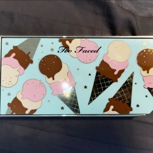 Too Faced Ice Cream Highlighter